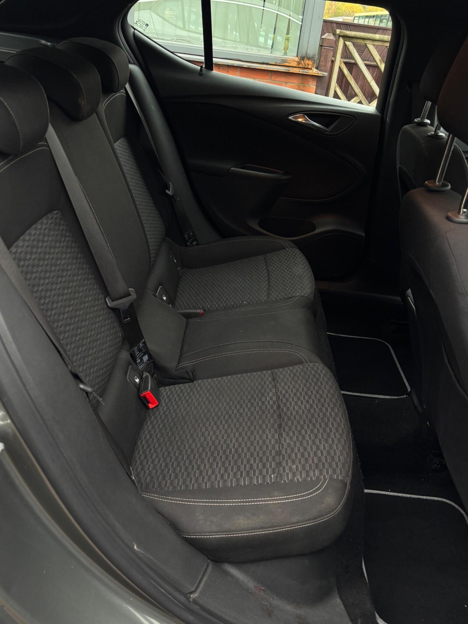 Used Vauxhall Astra 2017 for sale - 76699256: Photo 7