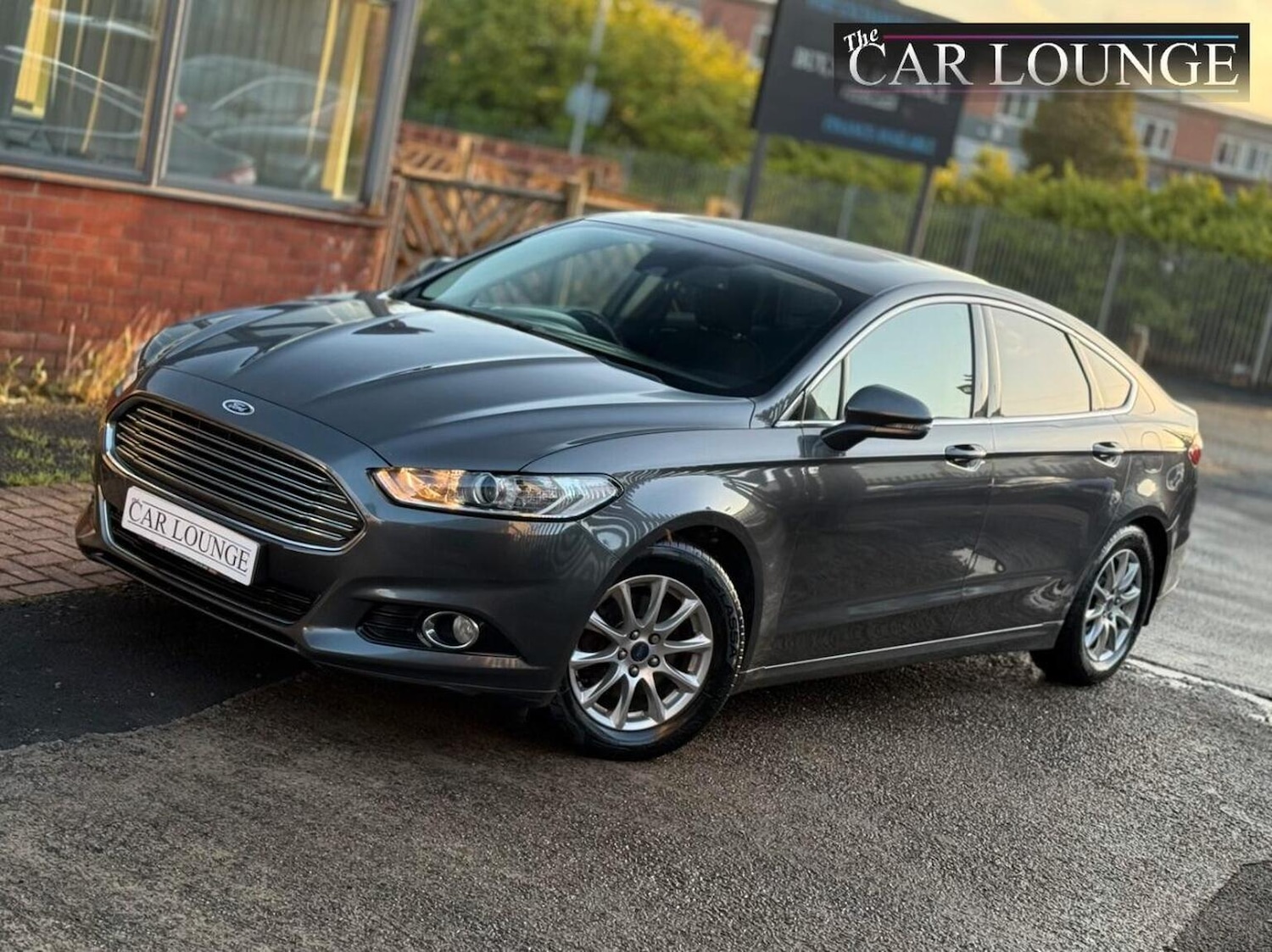 Used Ford Mondeo 2015 for sale - 76924412: Photo 1