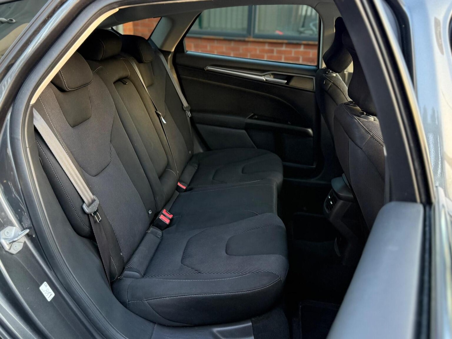 Used Ford Mondeo 2015 for sale - 76924412: Photo 11