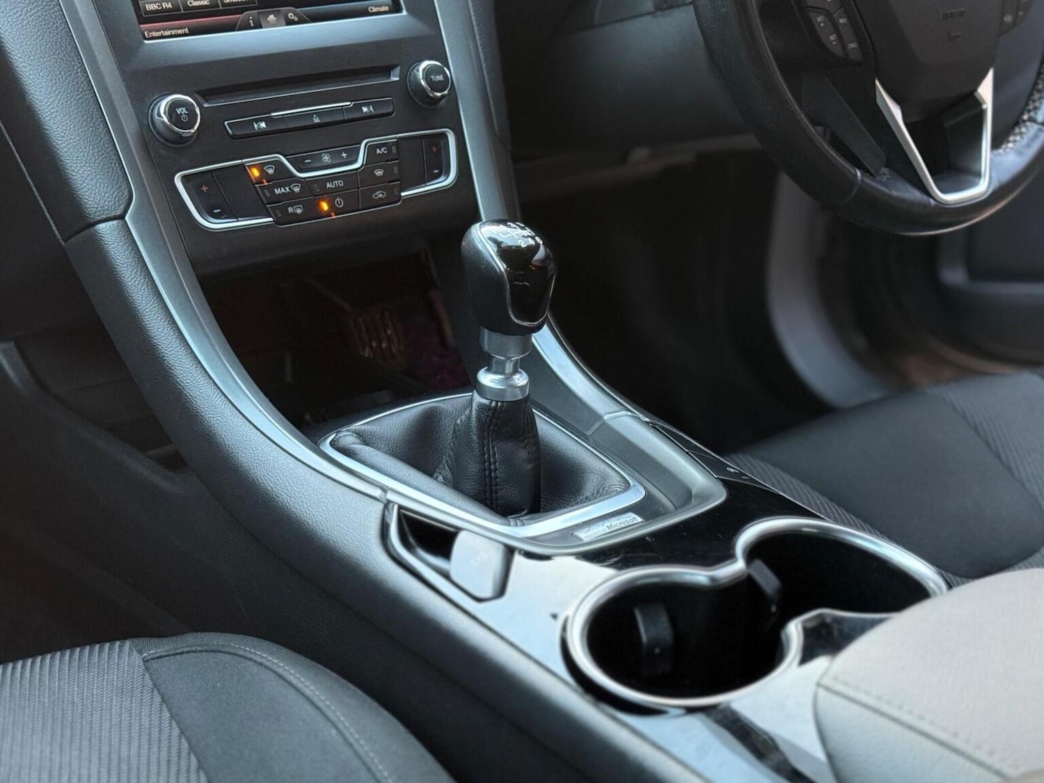 Used Ford Mondeo 2015 for sale - 76924412: Photo 17