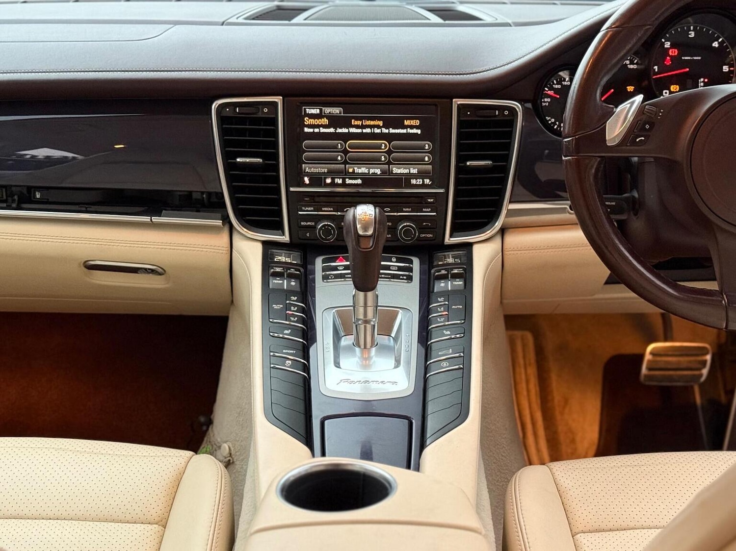 Used Porsche Panamera 2012 for sale - 76712719: Photo 16