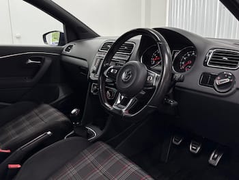 Used Volkswagen Polo 2015 for sale - 79767383: Photo