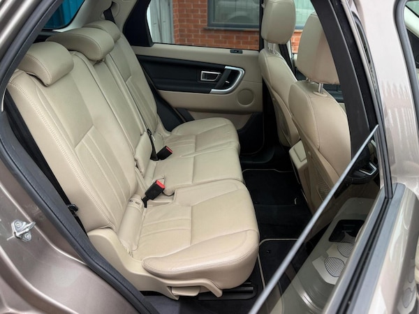 Used Land Rover Discovery Sport 2016 for sale - 75621108: Photo 15