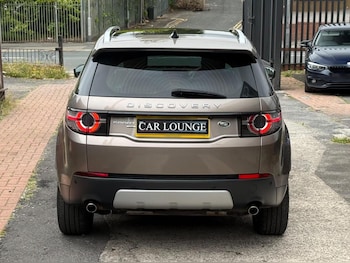 Used Land Rover Discovery Sport 2016 for sale - 75621108: Photo