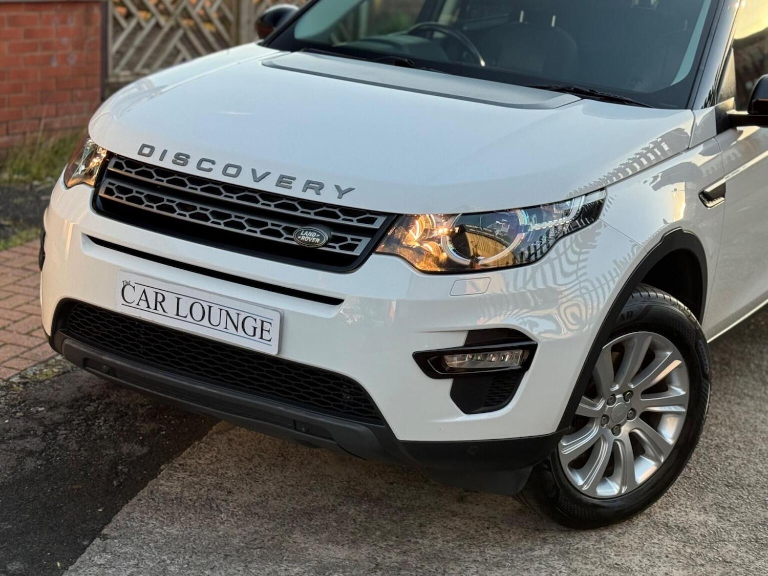 Used Land Rover Discovery Sport 2016 for sale - 76631478: Photo 11