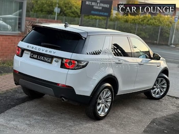 Used Land Rover Discovery Sport 2016 for sale - 76631478: Photo