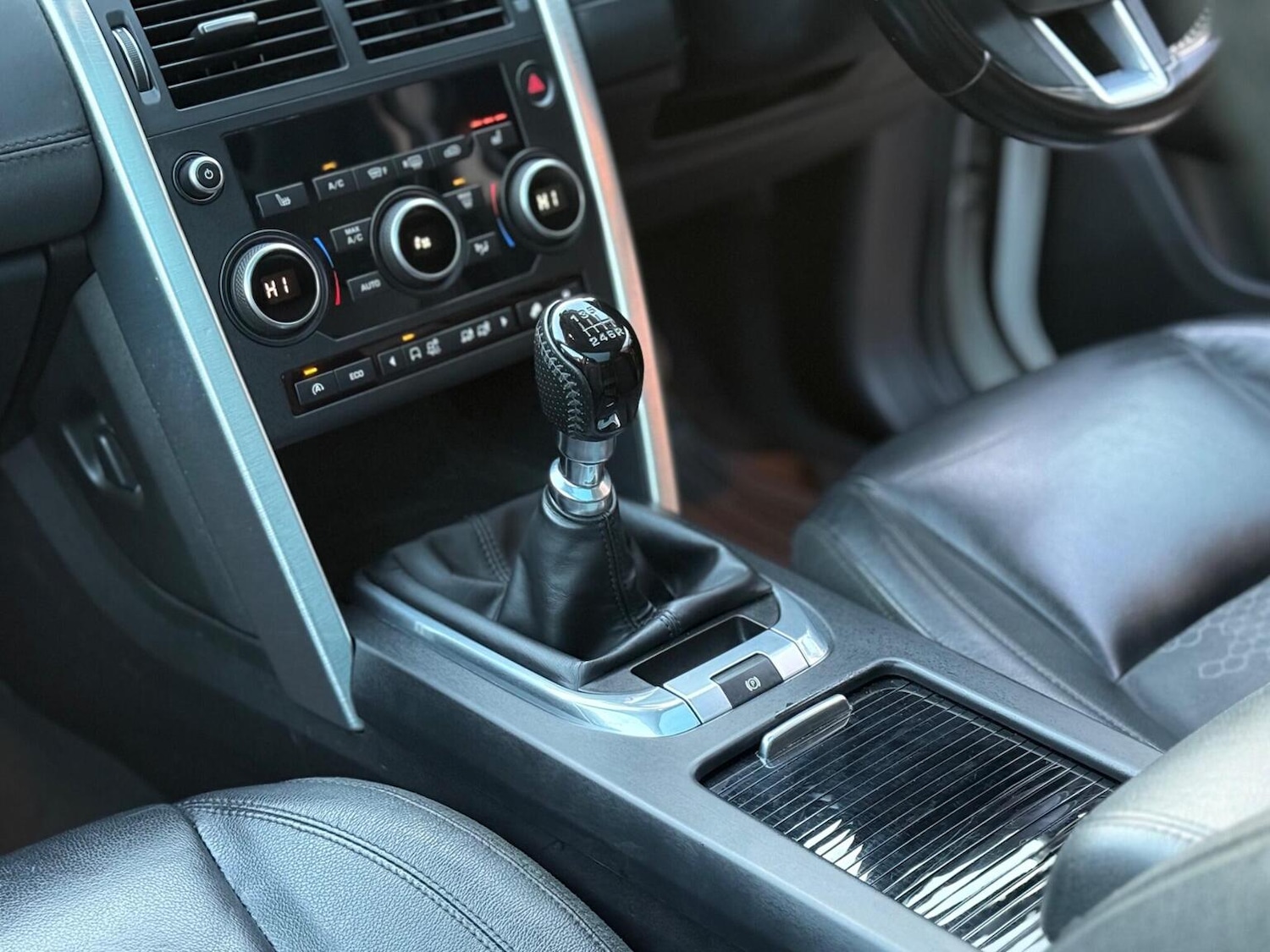 Used Land Rover Discovery Sport 2016 for sale - 76631478: Photo 20