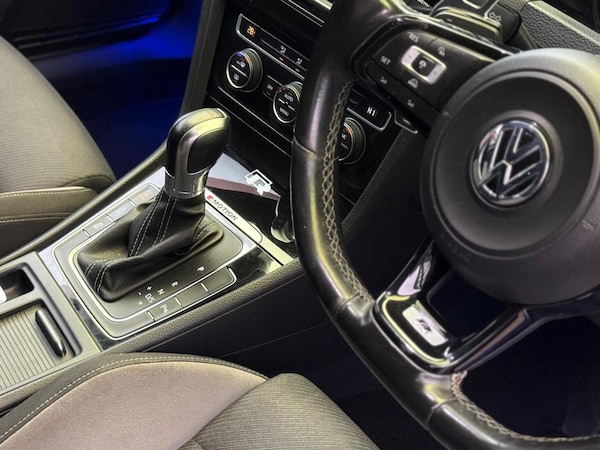 Used Volkswagen Golf 2015 for sale - 76242912: Photo 16