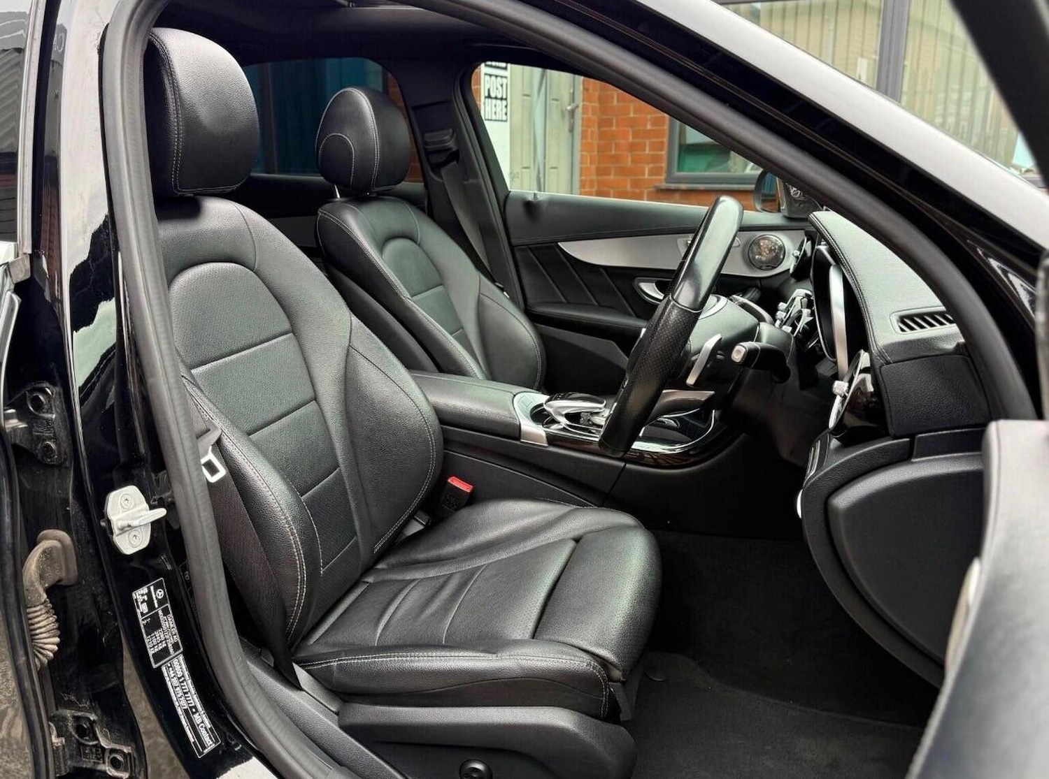 Used Mercedes-Benz C Class 2015 for sale - 77991570: Photo 15