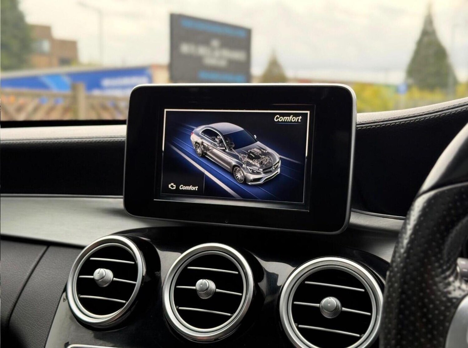 Used Mercedes-Benz C Class 2015 for sale - 77991570: Photo 25