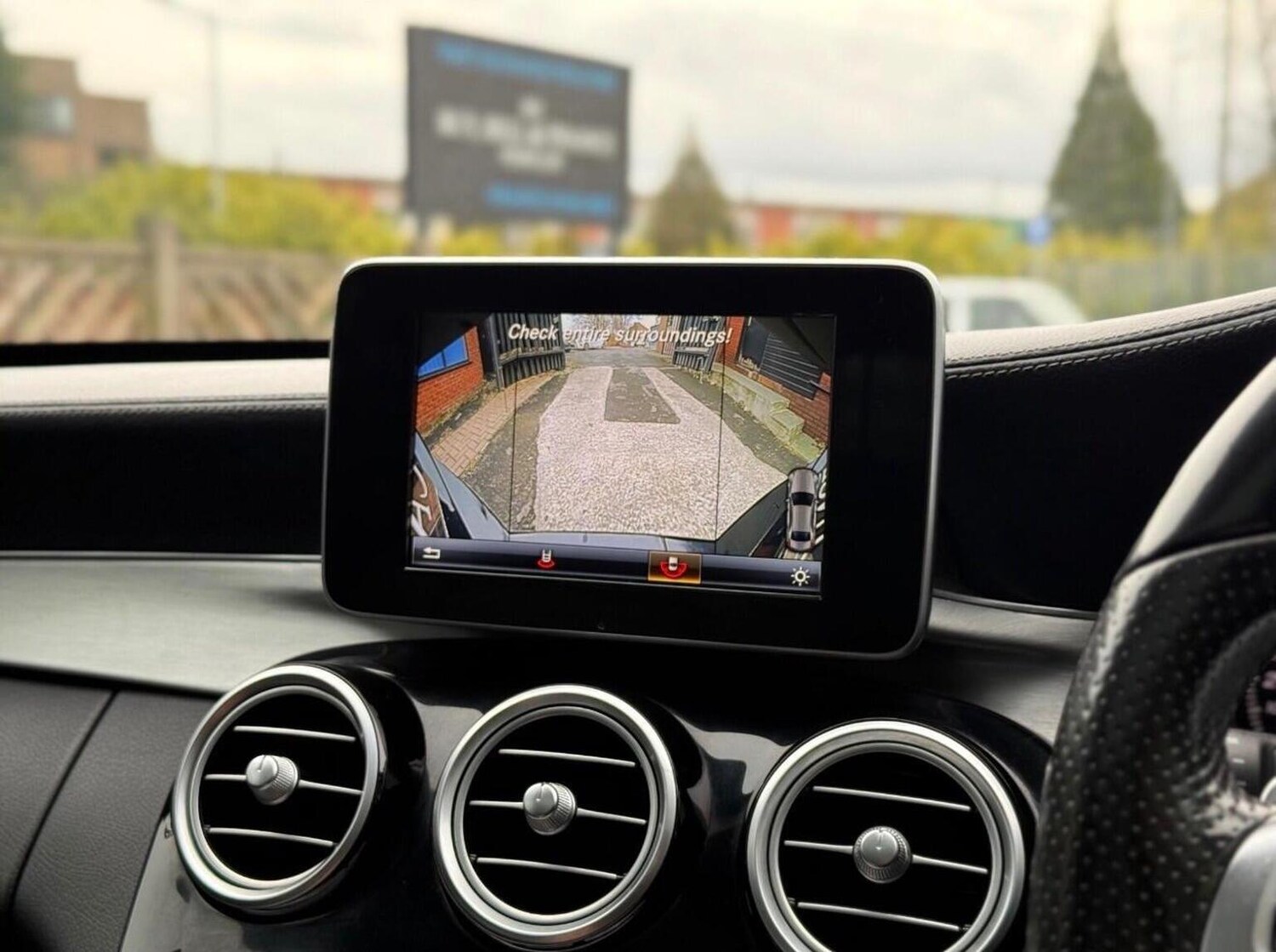 Used Mercedes-Benz C Class 2015 for sale - 77991570: Photo 30