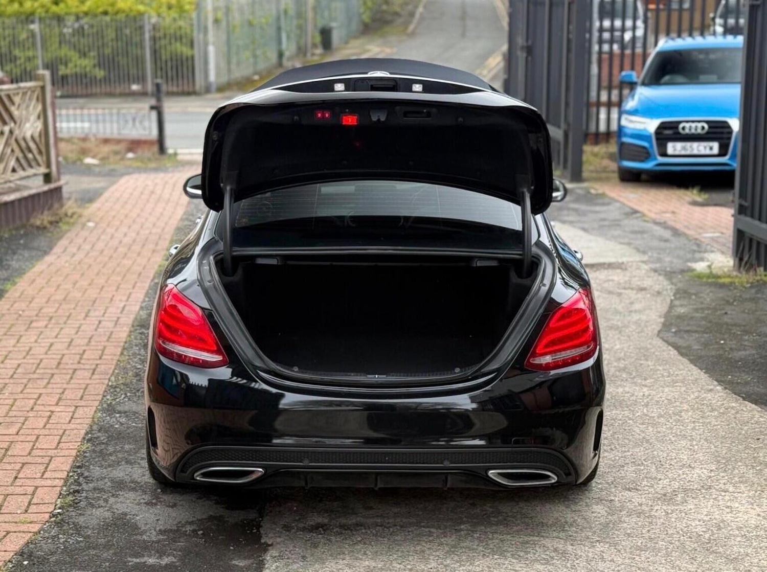 Used Mercedes-Benz C Class 2015 for sale - 77991570: Photo 9