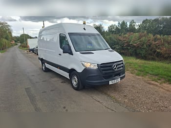 Mercedes-Benz Sprinter feature image