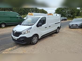 Used Renault Trafic 2017 for sale - 79252423: Photo