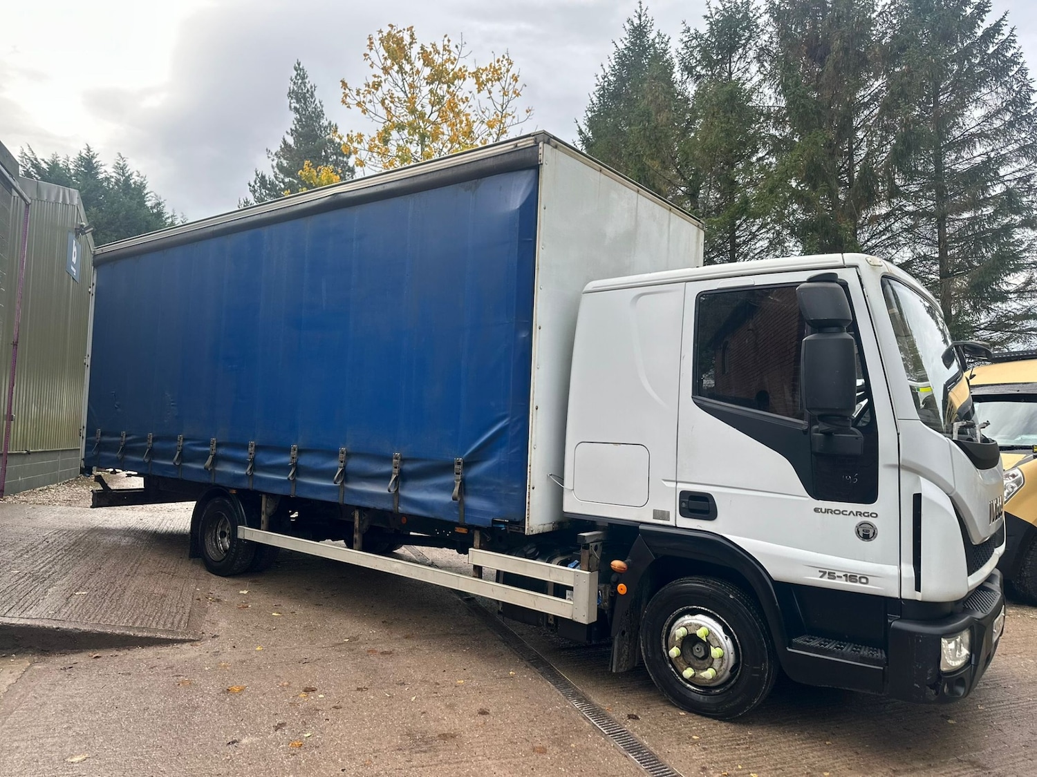 Used Iveco Eurocargo 2017 for sale - 76536885: Photo 2