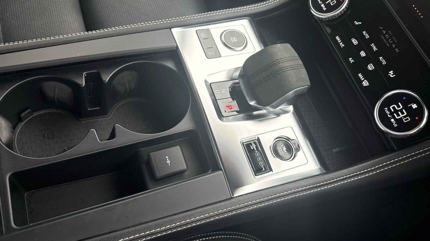 Used Jaguar F-Pace 2023 for sale - 76605494: Photo 13