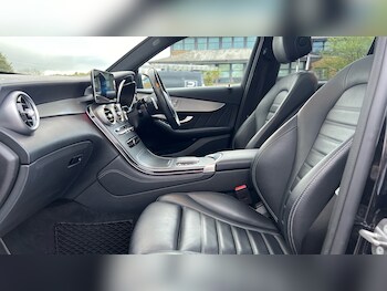 Used Mercedes-Benz GLC 2019 for sale - 78243079: Photo