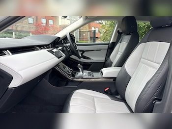 Used Land Rover Range Rover Evoque 2022 for sale - 76699571: Photo