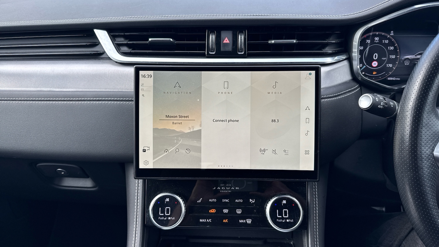 Used Jaguar F-Pace 2022 for sale - 76741024: Photo 14