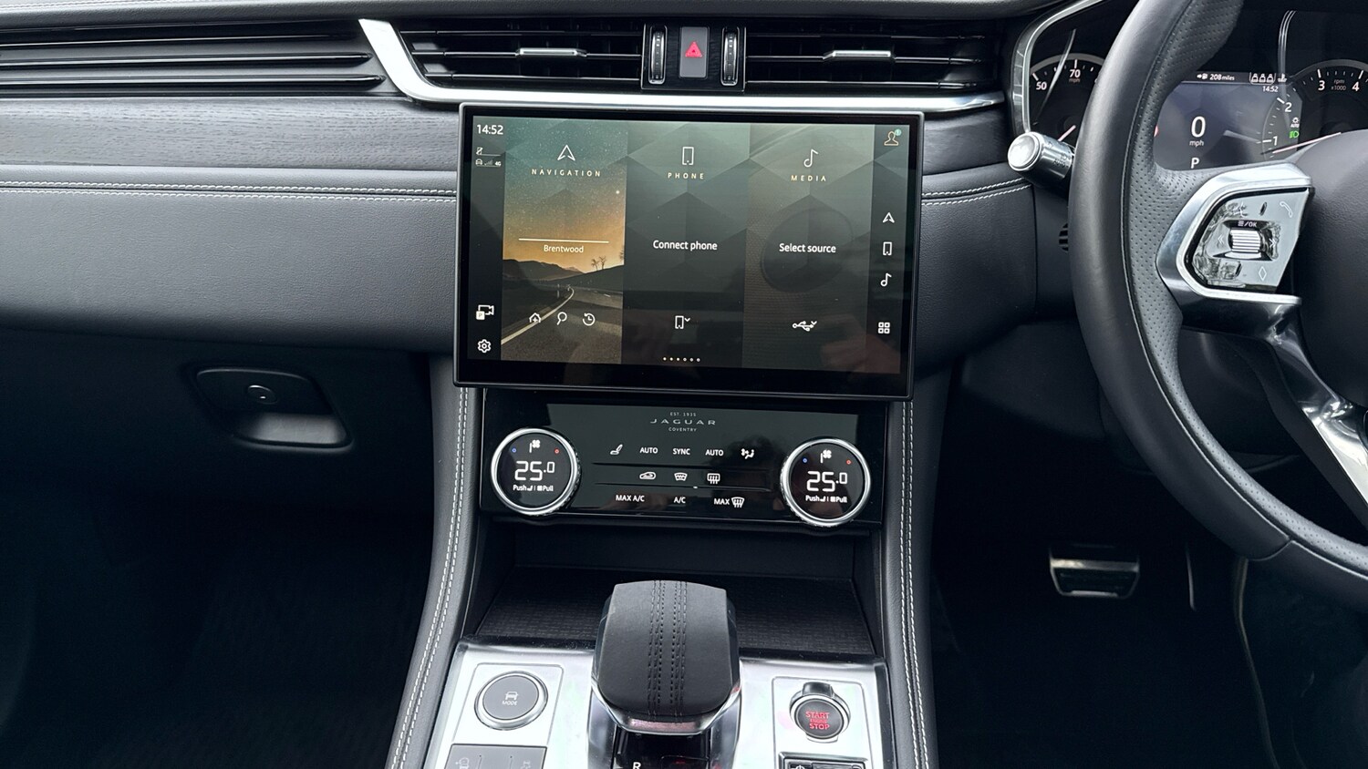 Used Jaguar F-Pace 2022 for sale - 76605495: Photo 24