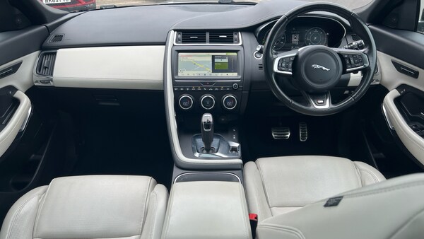 Used Jaguar E-Pace 2018 for sale - 76281291: Photo 9