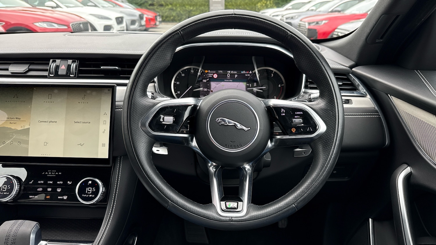 Used Jaguar F-Pace 2021 for sale - 76699584: Photo 15