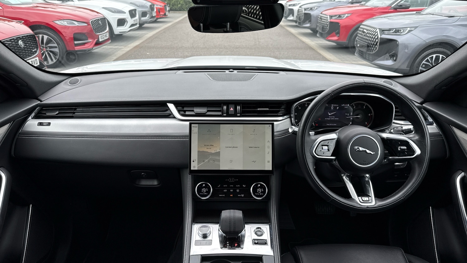 Used Jaguar F-Pace 2021 for sale - 76699584: Photo 9