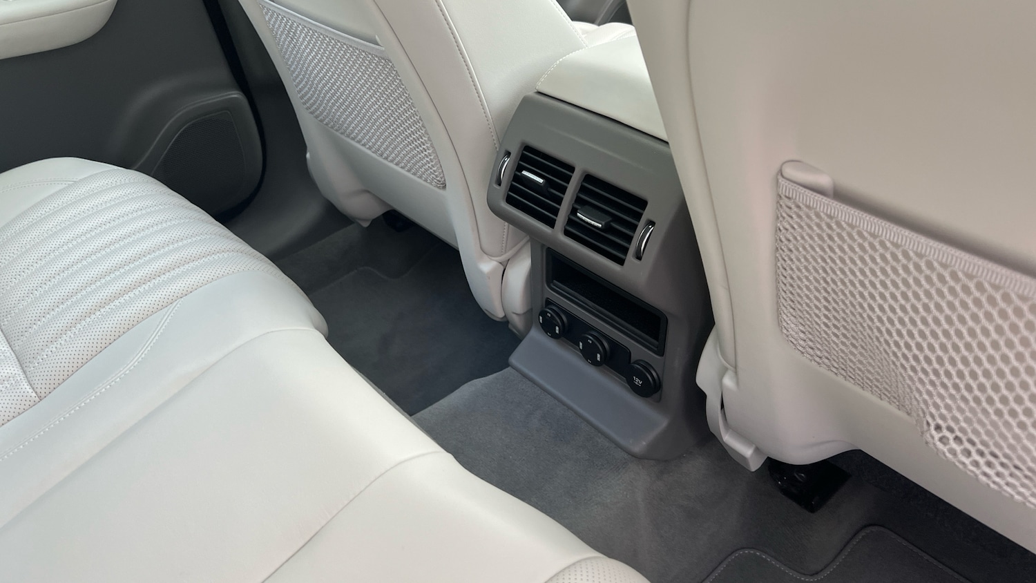 Used Jaguar F-Pace 2019 for sale - 75898975: Photo 18