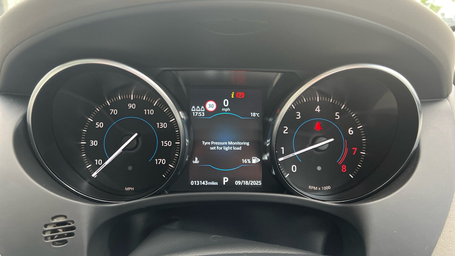 Used Jaguar F-Pace 2019 for sale - 75898975: Photo 21