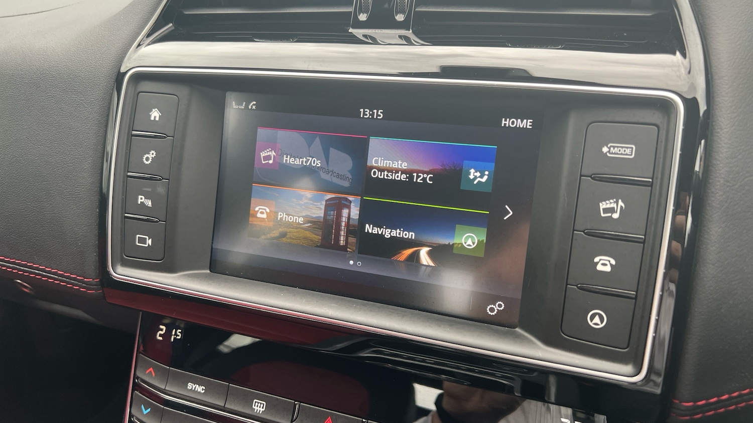 Used Jaguar XE 2017 for sale - 76106958: Photo 11