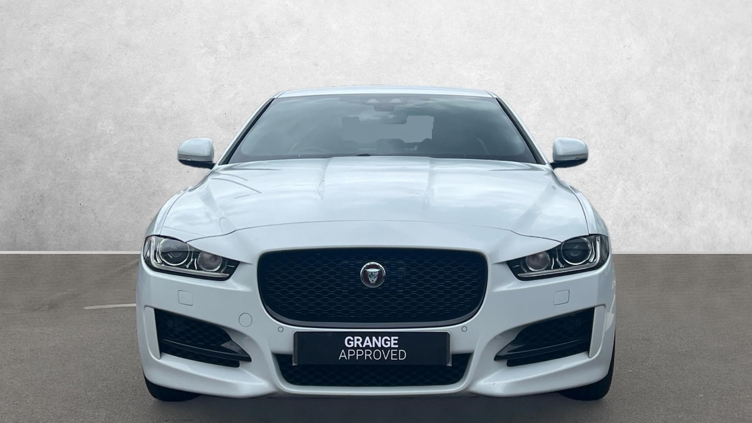 Used Jaguar XE 2017 for sale - 76106958: Photo 7