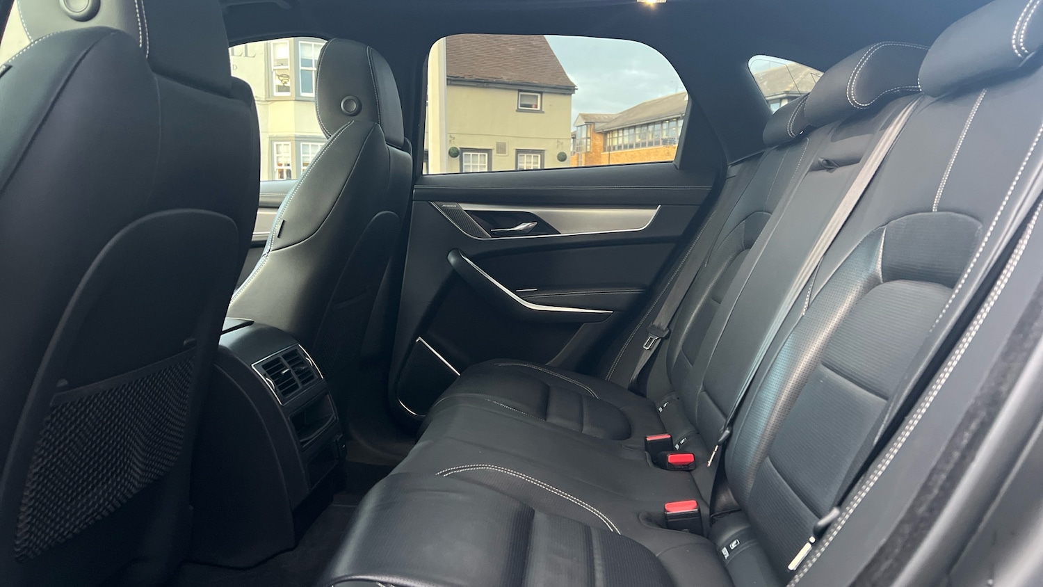 Used Jaguar F-Pace 2022 for sale - 77107523: Photo 4