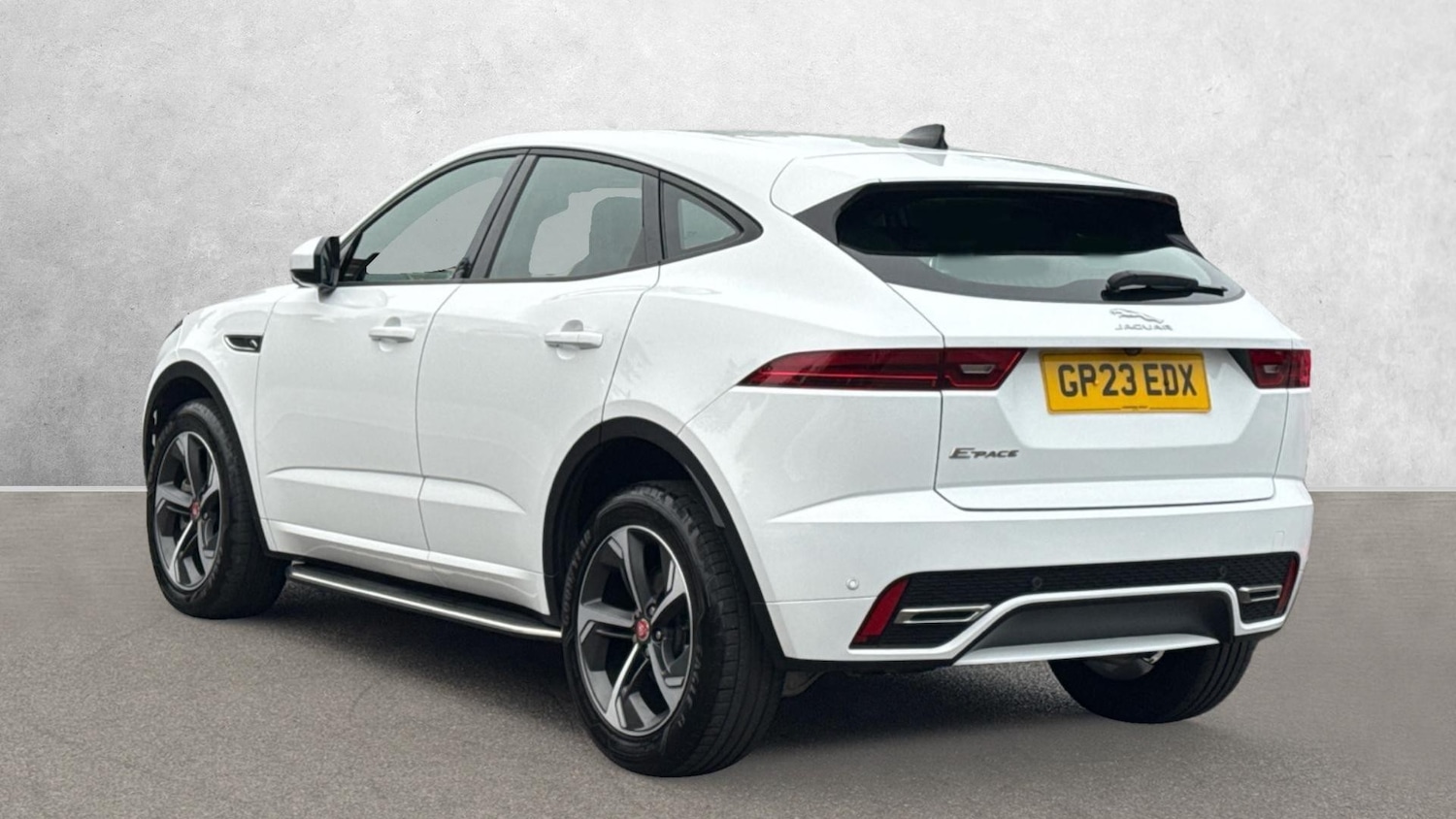 Used Jaguar E-Pace 2023 for sale - 76741018: Photo 2