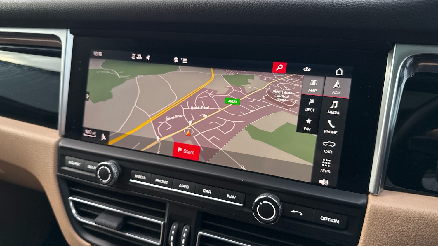 Used Porsche Macan 2019 for sale - 77329056: Photo 16