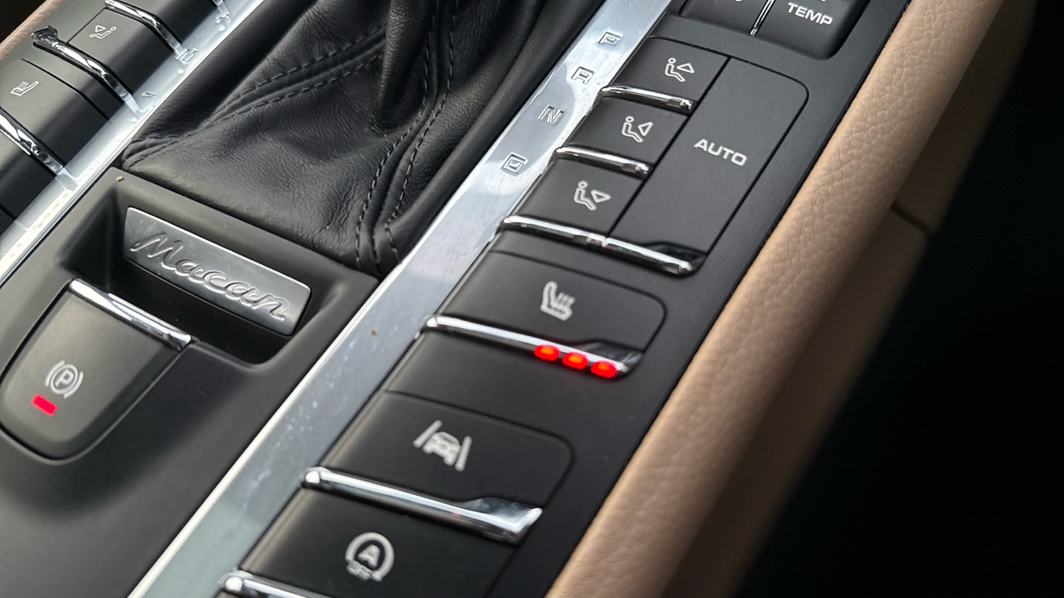 Used Porsche Macan 2019 for sale - 77329056: Photo 19