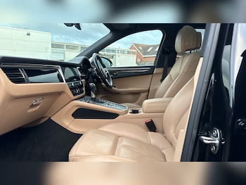 Used Porsche Macan 2019 for sale - 77329056: Photo