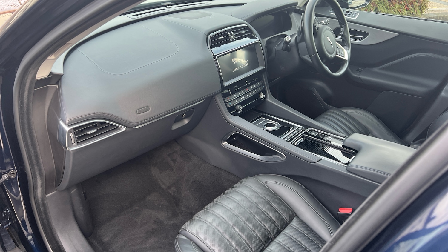 Used Jaguar F-Pace 2020 for sale - 76536414: Photo 23