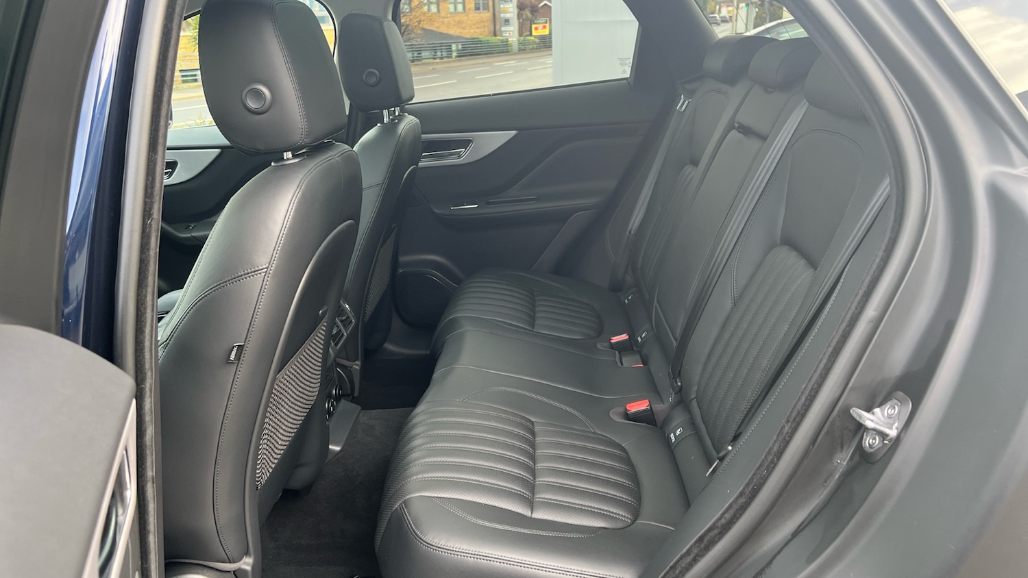 Used Jaguar F-Pace 2020 for sale - 76536414: Photo 4