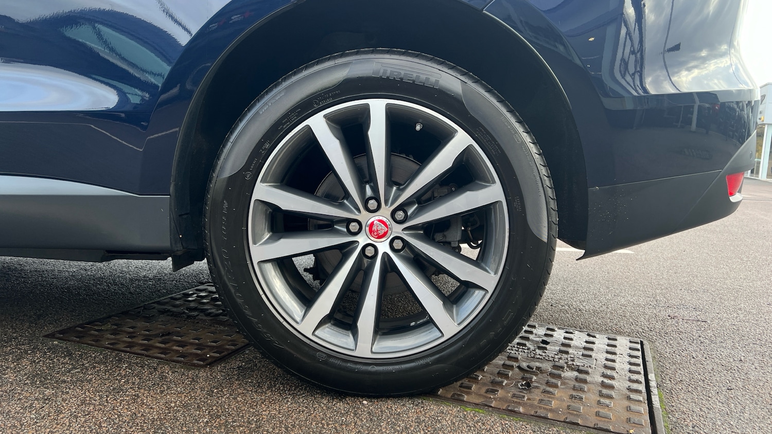 Used Jaguar F-Pace 2020 for sale - 76536414: Photo 8