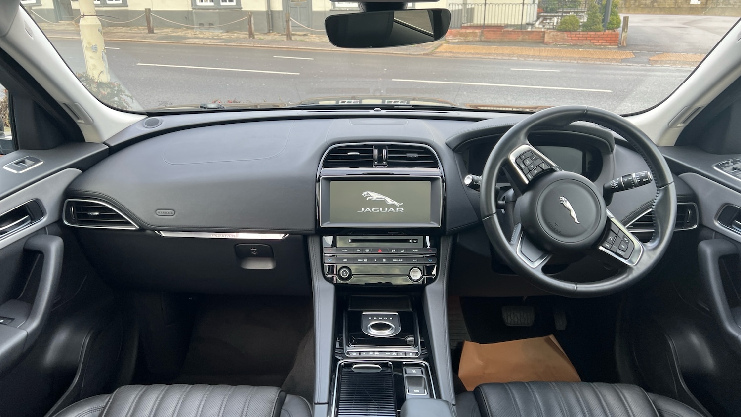 Used Jaguar F-Pace 2020 for sale - 76536414: Photo 9
