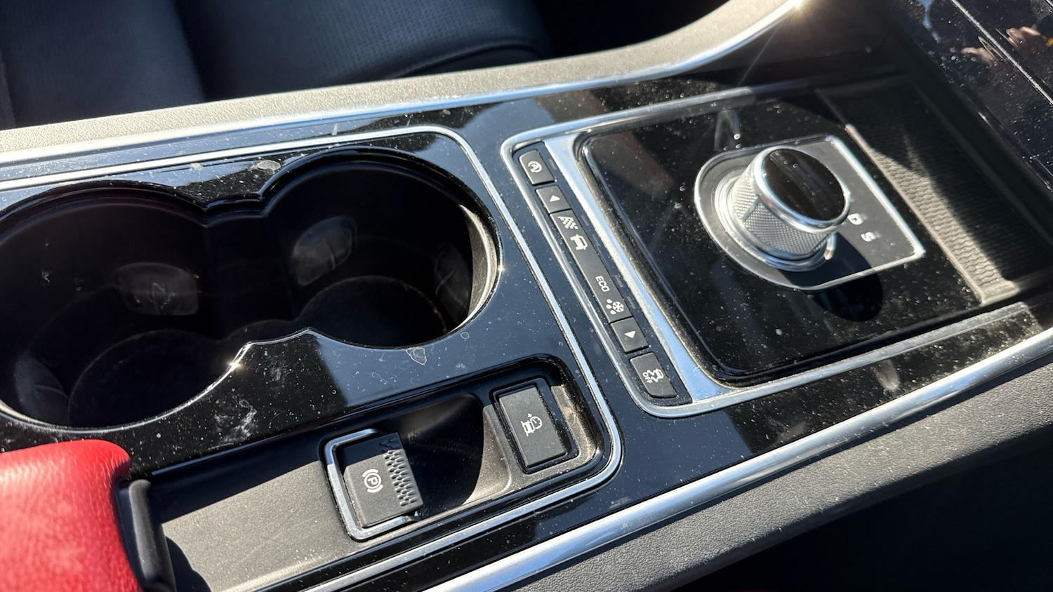 Used Jaguar XE 2016 for sale - 76119582: Photo 13