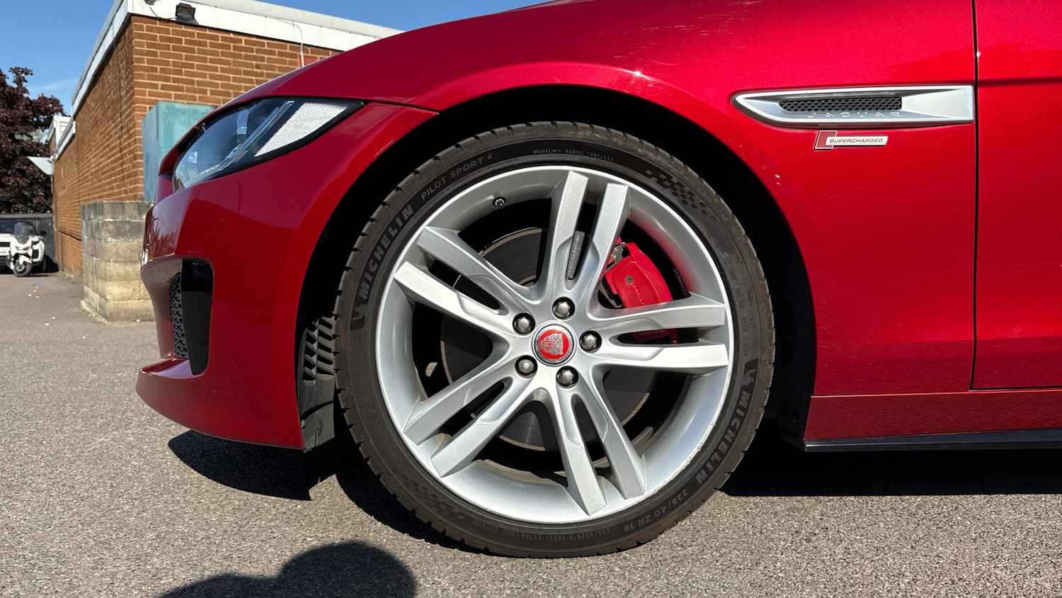 Used Jaguar XE 2016 for sale - 76119582: Photo 25