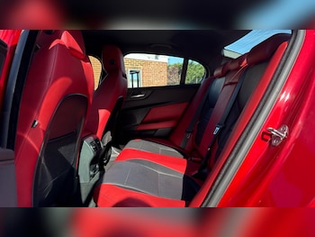Used Jaguar XE 2016 for sale - 76119582: Photo