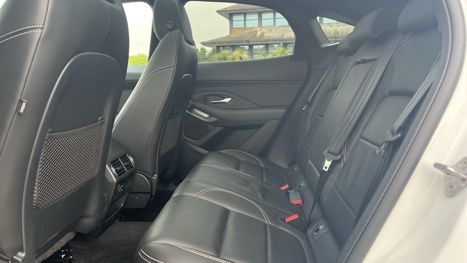 Used Jaguar E-Pace 2022 for sale - 76281293: Photo 4