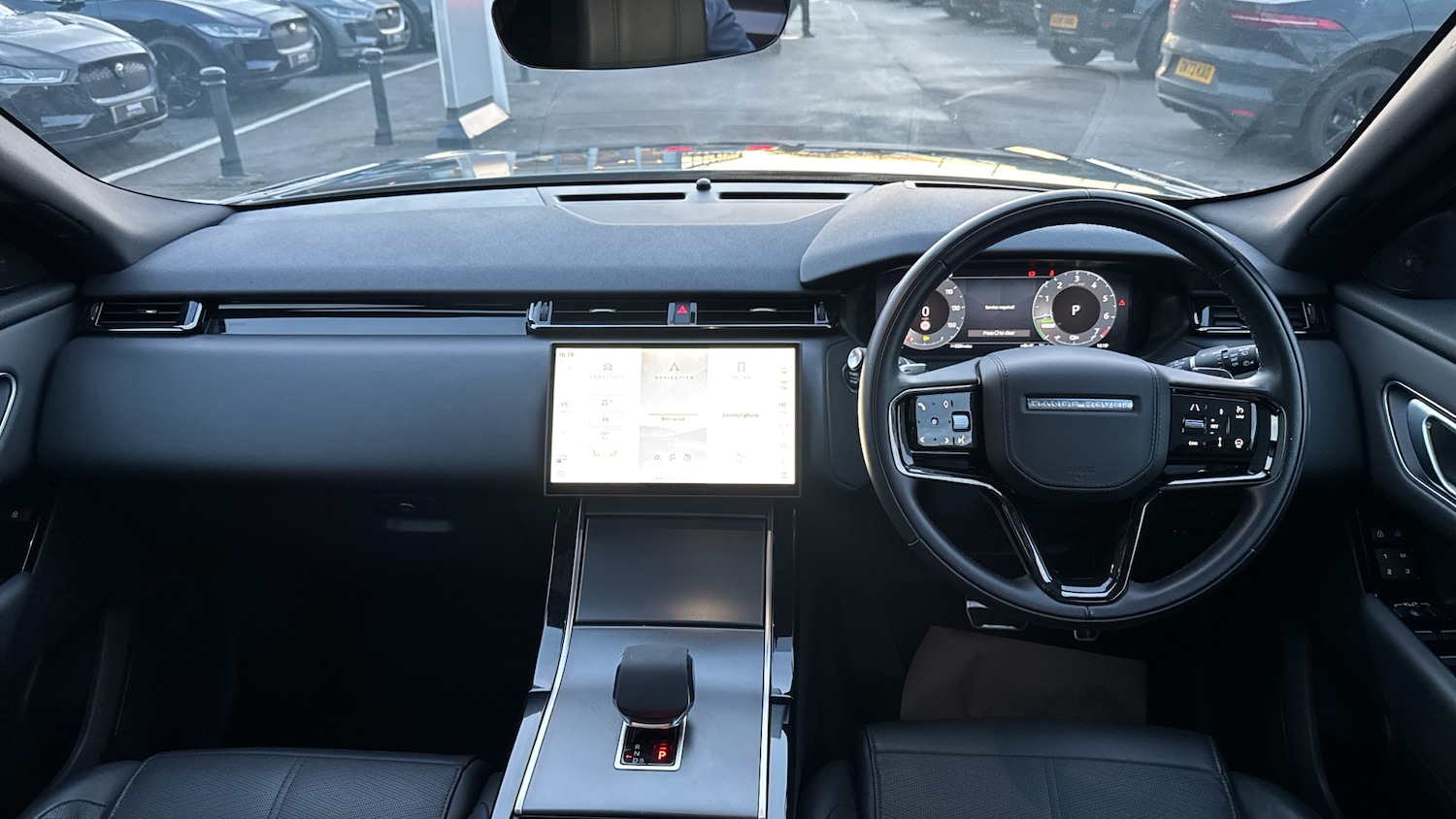 Used Land Rover Range Rover Velar 2023 for sale - 77129434: Photo 9