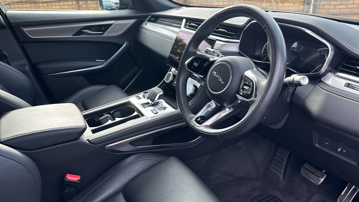 Used Jaguar F-Pace 2022 for sale - 76186965: Photo 22