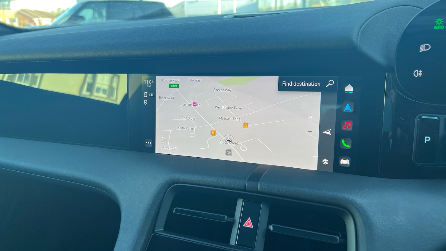 Used Porsche Taycan 2023 for sale - 77189173: Photo 11