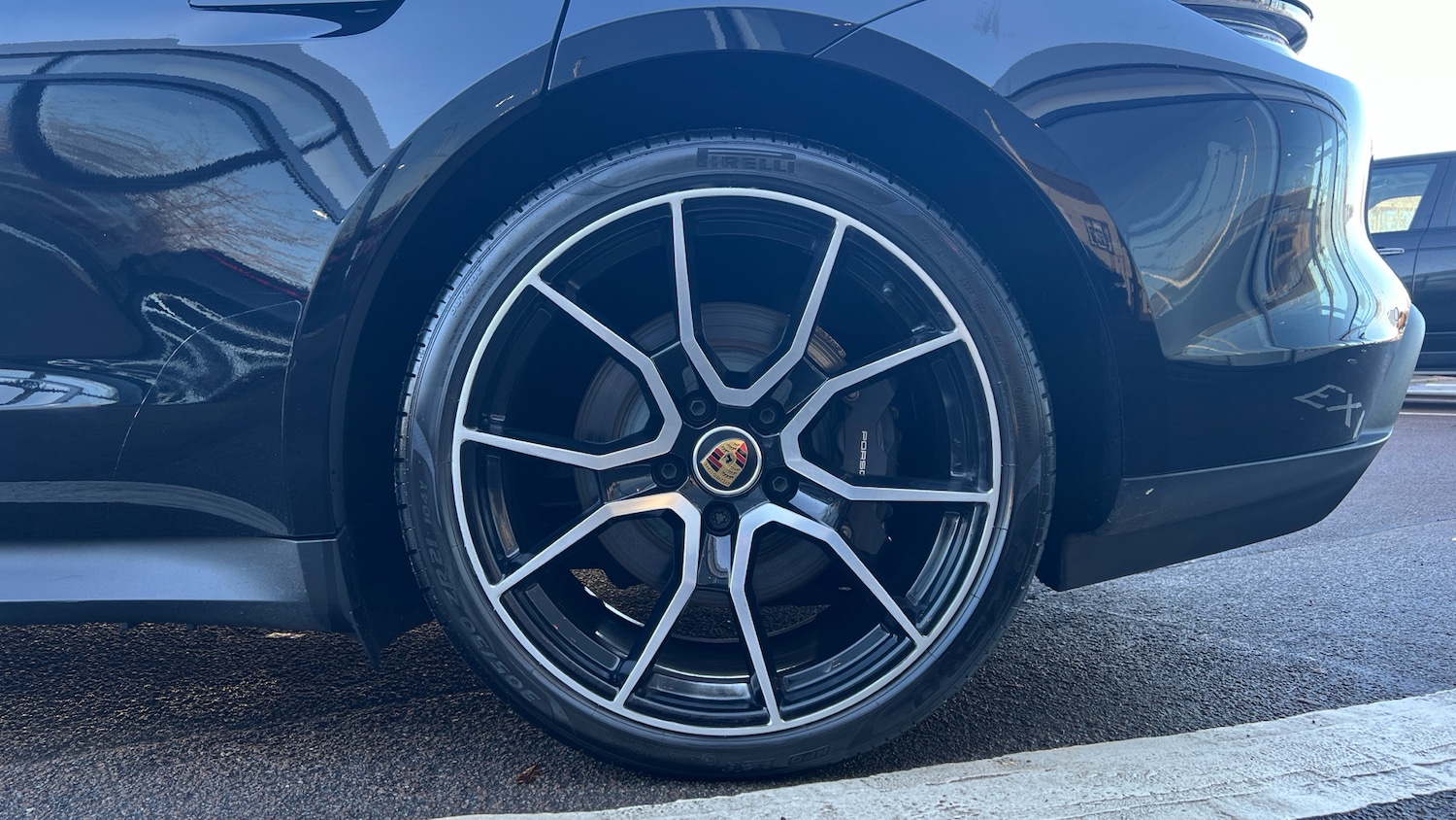 Used Porsche Taycan 2023 for sale - 77189173: Photo 8