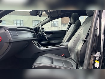 Used Jaguar XF 2020 for sale - 78770391: Photo