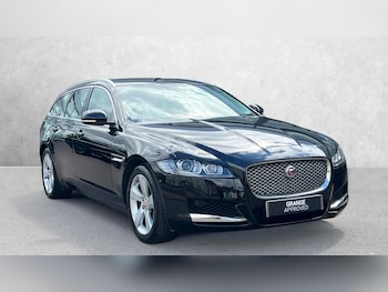 Used Jaguar XF 2019 for sale - 78633616: Photo